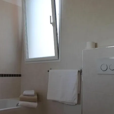 3 Pièces Climatisé Avec Vue Et Parking *